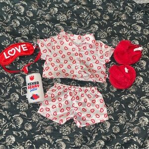 Build a bear Valentines Day accessories